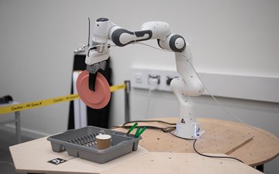 robotics engineer jobs uk